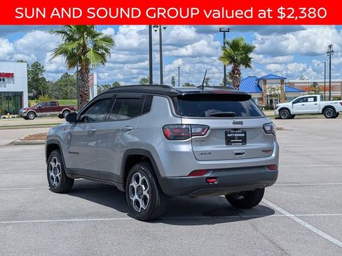Used 2022 Jeep Compass Trailhawk w/ Trailhawk Elite Group AWD/4WD image 3