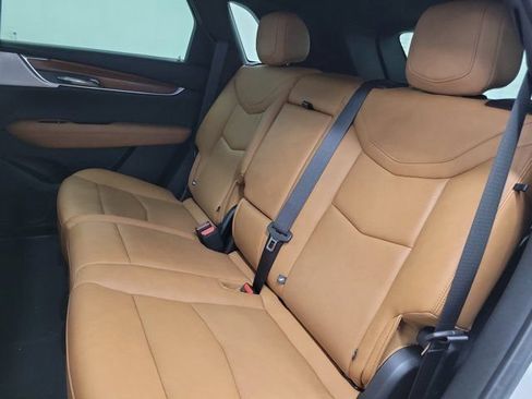 Used 2022 Cadillac XT5 Premium Luxury w/ Technology Package FWD image 11