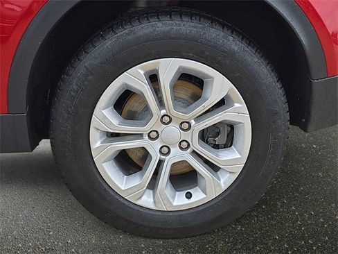 Used 2023 Land Rover Discovery Sport S image 37