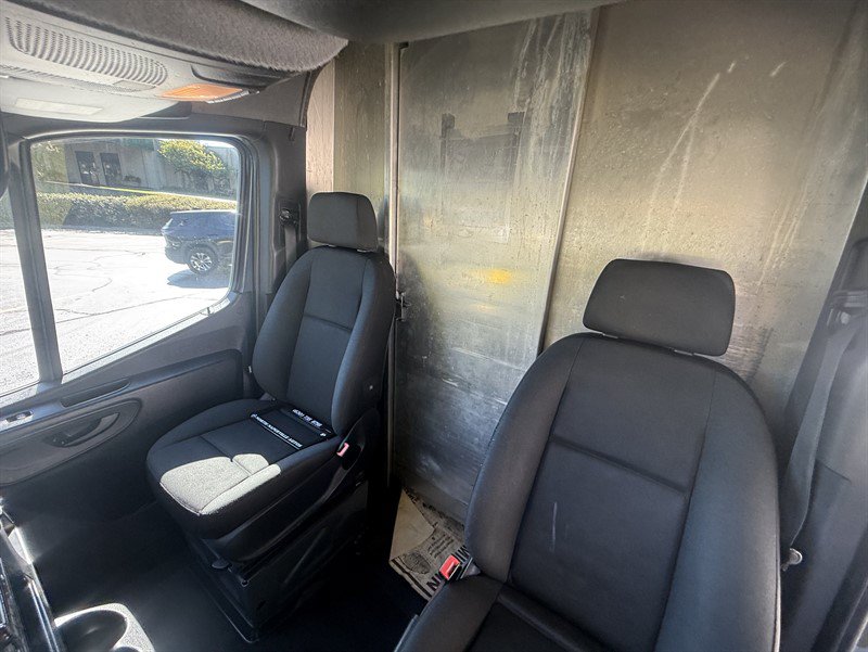 Used 2019 Mercedes-Benz Sprinter 144 image 15