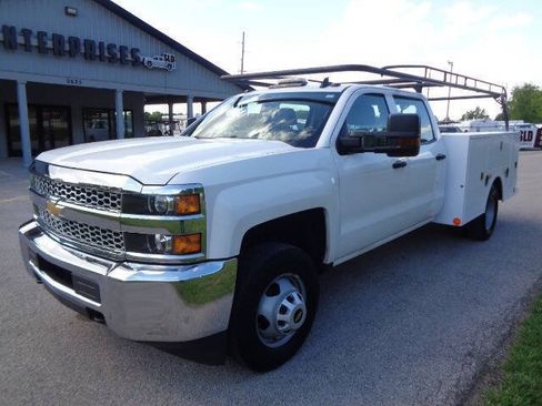 Used 2019 Chevrolet Silverado 3500 W/T w/ WT Convenience Package AWD/4WD image 1