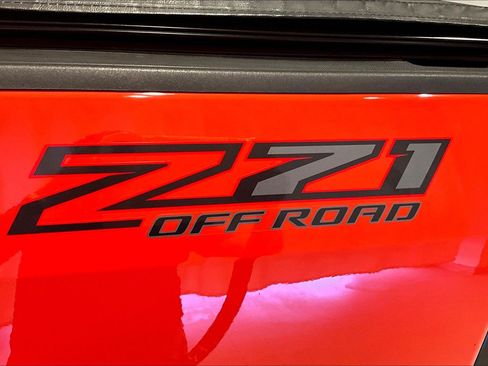 Used 2021 Chevrolet Colorado Z71 AWD/4WD image 25