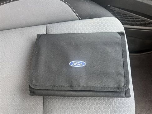 Used 2019 Ford Escape SE image 37