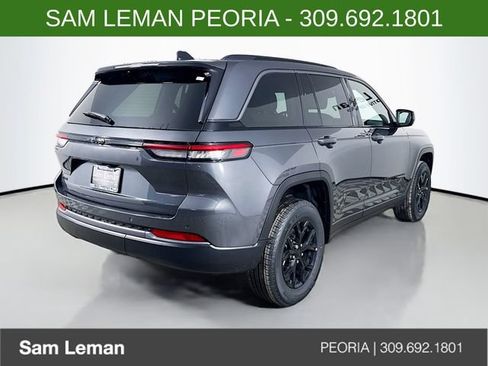 New 2026 Jeep Grand Cherokee Altitude AWD/4WD image 7