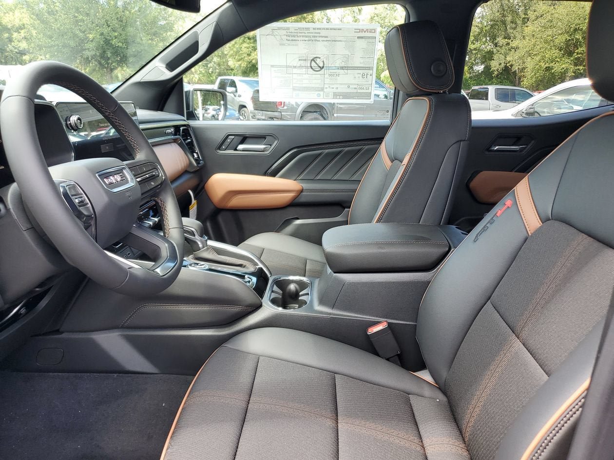 New 2026 GMC Canyon AT4 AWD/4WD image 19