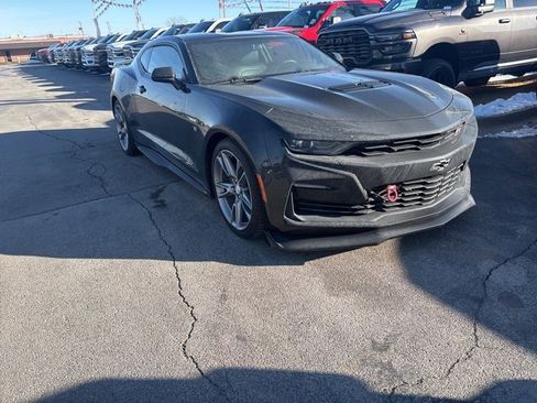 Used 2019 Chevrolet Camaro SS image 1