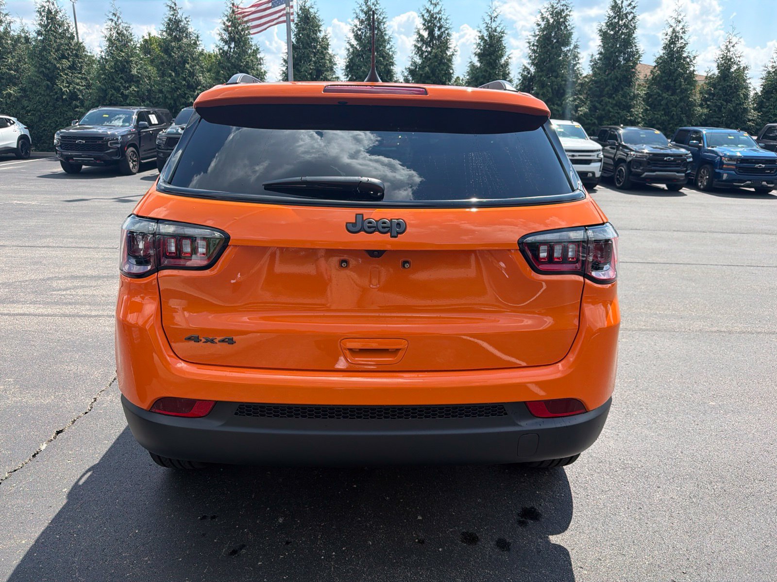 Used 2026 Jeep Compass Latitude AWD/4WD image 4