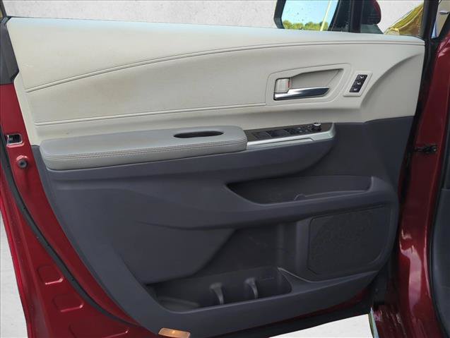 Certified 2022 Toyota Sienna Limited AWD/4WD image 10