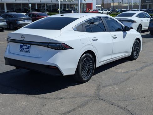 Used 2026 Nissan Sentra SV w/ Floor Mat Package FWD image 2