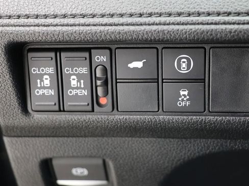 Used 2024 Honda Odyssey Sport image 26