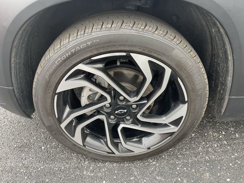 Used 2025 Chevrolet TrailBlazer RS image 31