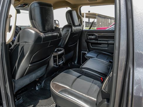 Used 2020 RAM 2500 Laramie AWD/4WD image 32