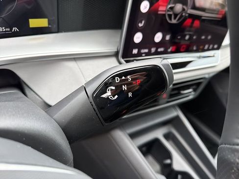 New 2026 Volkswagen Tiguan SE R-Line image 20