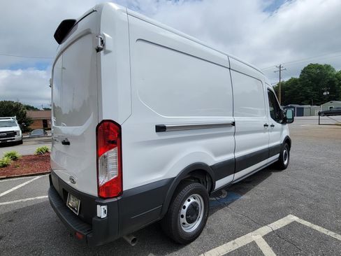 Used 2025 Ford Transit 250 148 Medium Roof RWD image 14