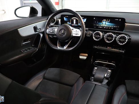 Used 2022 Mercedes-Benz CLA 35 AMG 4MATIC image 29