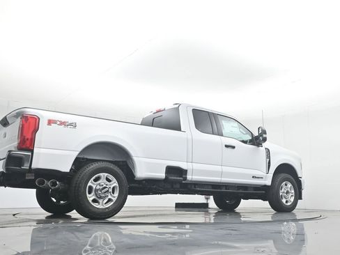 New 2026 Ford F350 XLT w/ FX4 Off-Road Package image 52
