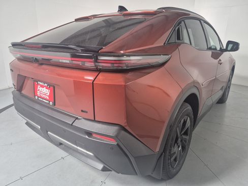 New 2026 Toyota C-HR AWD/4WD image 4