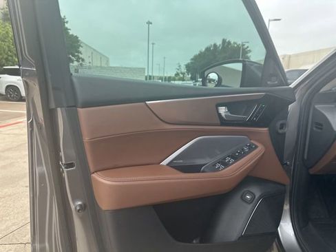 Used 2025 Acura MDX w/ Technology Package image 8