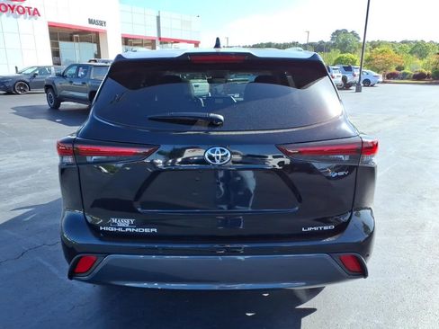 New 2026 Toyota Highlander Limited AWD/4WD image 4