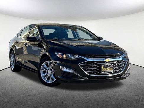 Used 2024 Chevrolet Malibu LT FWD image 2