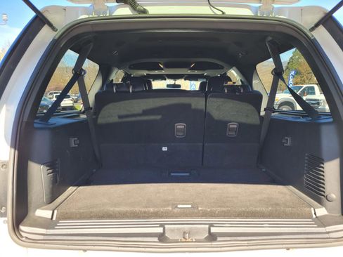 Used 2017 Ford Expedition EL XLT image 17