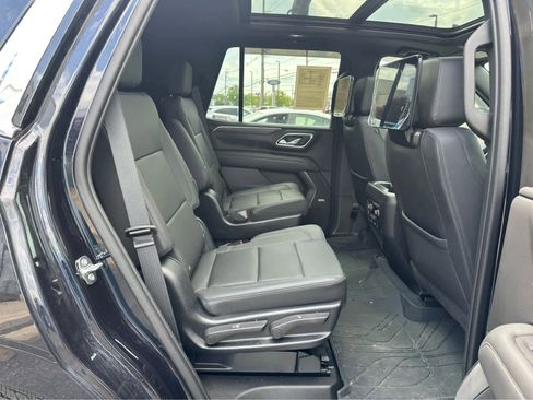 Used 2023 Chevrolet Tahoe LT w/ Luxury Package AWD/4WD image 22