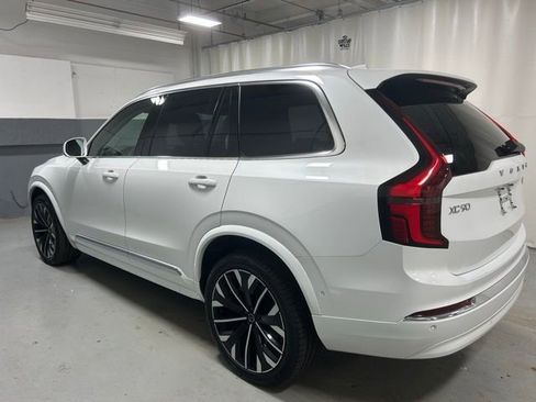 Used 2025 Volvo XC90 B6 Plus AWD/4WD image 2