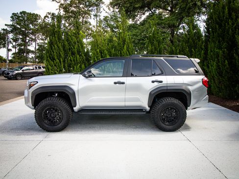 Used 2026 Toyota 4Runner TRD Off-Road Premium AWD/4WD image 7