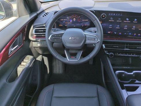 New 2026 Chevrolet Traverse Z71 w/ Driver Confidence Package AWD/4WD image 16