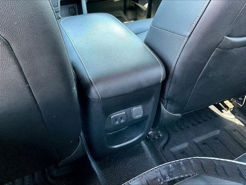 Used 2018 Chevrolet Colorado ZR2 AWD/4WD image 11