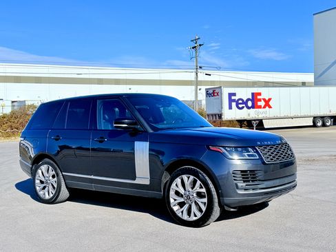 Used 2019 Land Rover Range Rover Supercharged image 2