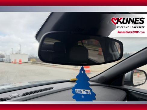 Used 2025 Buick Envista Preferred w/ Convenience I Package image 19