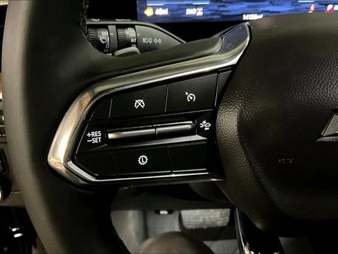 Used 2025 Chevrolet Tahoe High Country image 20