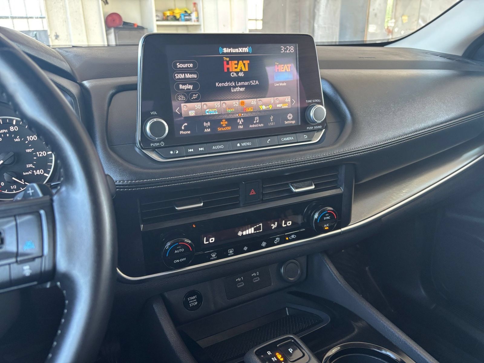 Used 2025 Nissan Rogue SV AWD/4WD image 19