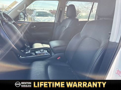 Used 2024 INFINITI QX80 Luxe image 10
