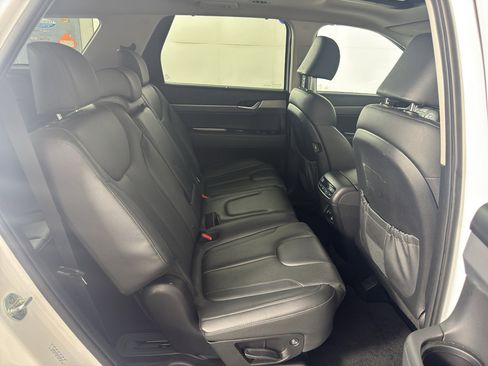 Used 2022 Hyundai Palisade SEL w/ 8P Bench Seat Package FWD image 41