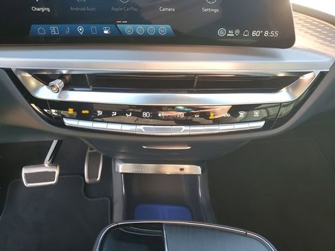 New 2026 Cadillac Lyriq Signature Luxury image 40