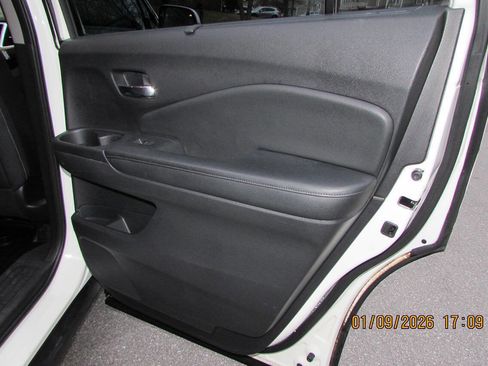 Used 2017 Honda Pilot Elite image 39