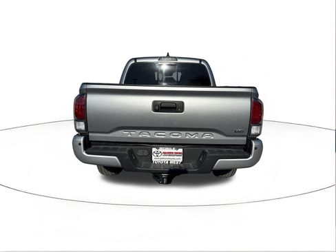 Used 2023 Toyota Tacoma TRD Sport w/ TRD Premium Sport Package image 4