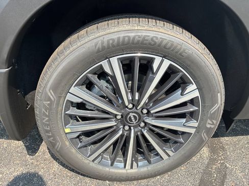 New 2026 Nissan Pathfinder Platinum AWD/4WD image 10