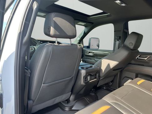 Used 2024 GMC Sierra 2500 AT4 w/ AT4 Premium Plus Package image 19