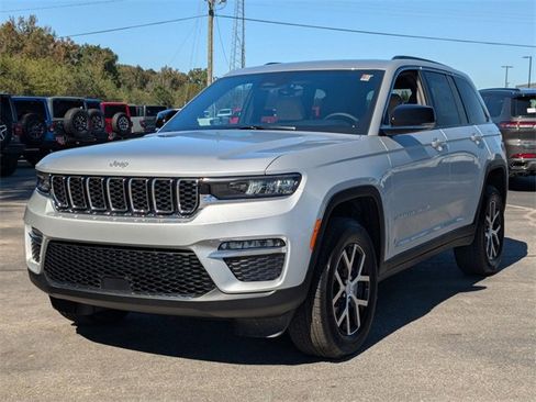 New 2025 Jeep Grand Cherokee Limited image 4