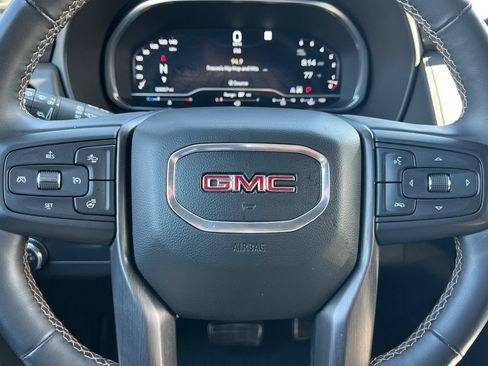 Used 2023 GMC Yukon AT4 w/ AT4 Premium Package AWD/4WD image 33