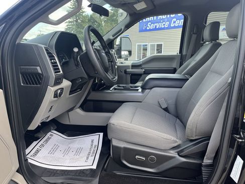 Used 2018 Ford F250 XLT w/ XLT Premium Package AWD/4WD image 22