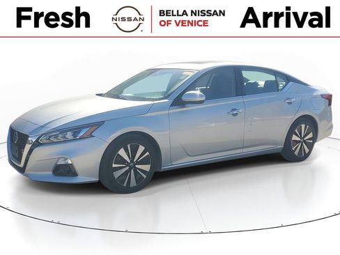 Used 2019 Nissan Altima 2.5 SL image 1