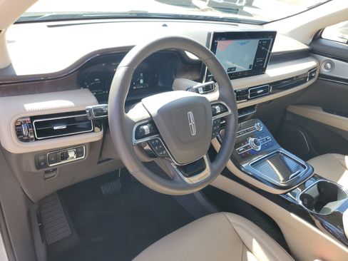 Certified 2023 Lincoln Nautilus Reserve w/ Equipment Group 202A AWD/4WD image 13