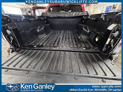 Used 2021 Toyota Tacoma TRD Off-Road AWD/4WD image 21