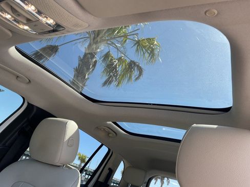 Used 2020 Mercedes-Benz GLB 250 image 21