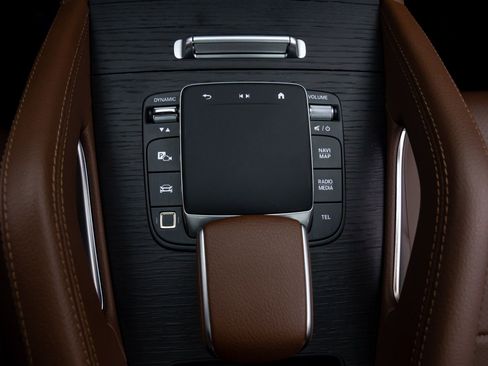 Used 2025 Mercedes-Benz GLE 350 4MATIC image 22