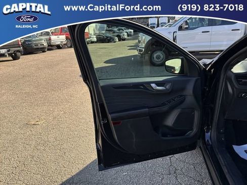 Certified 2025 Ford Escape ST-Line Elite w/ Tech Pack #1 image 19